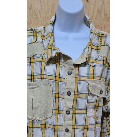 Pol Distressed Yellow & White Plaid Button-Up Shirt W Pockets & Ruffle Details - Picture 1 of 9